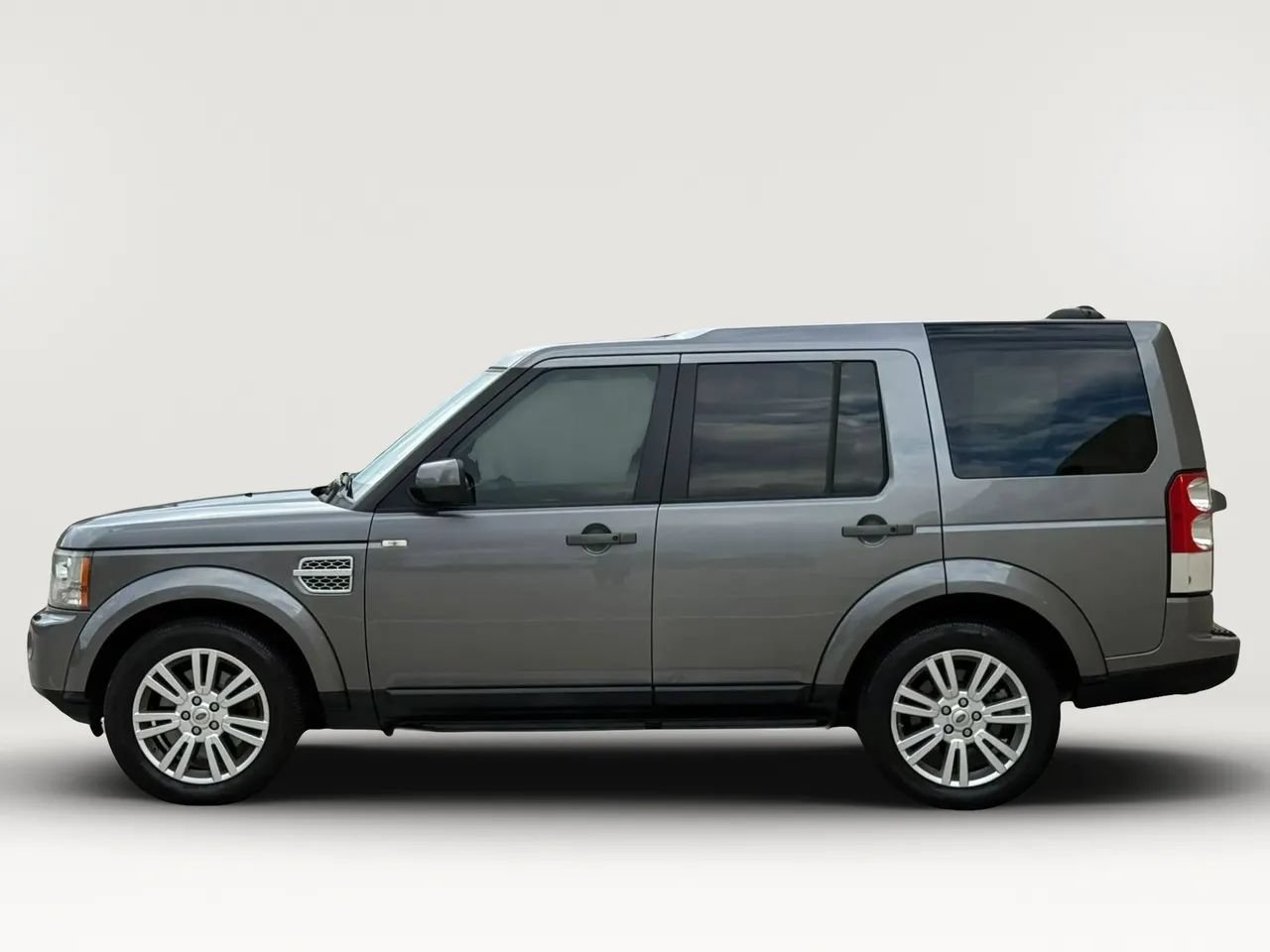 Used 2010 Land Rover LR4 HSE LUX AWD/4WD image 5