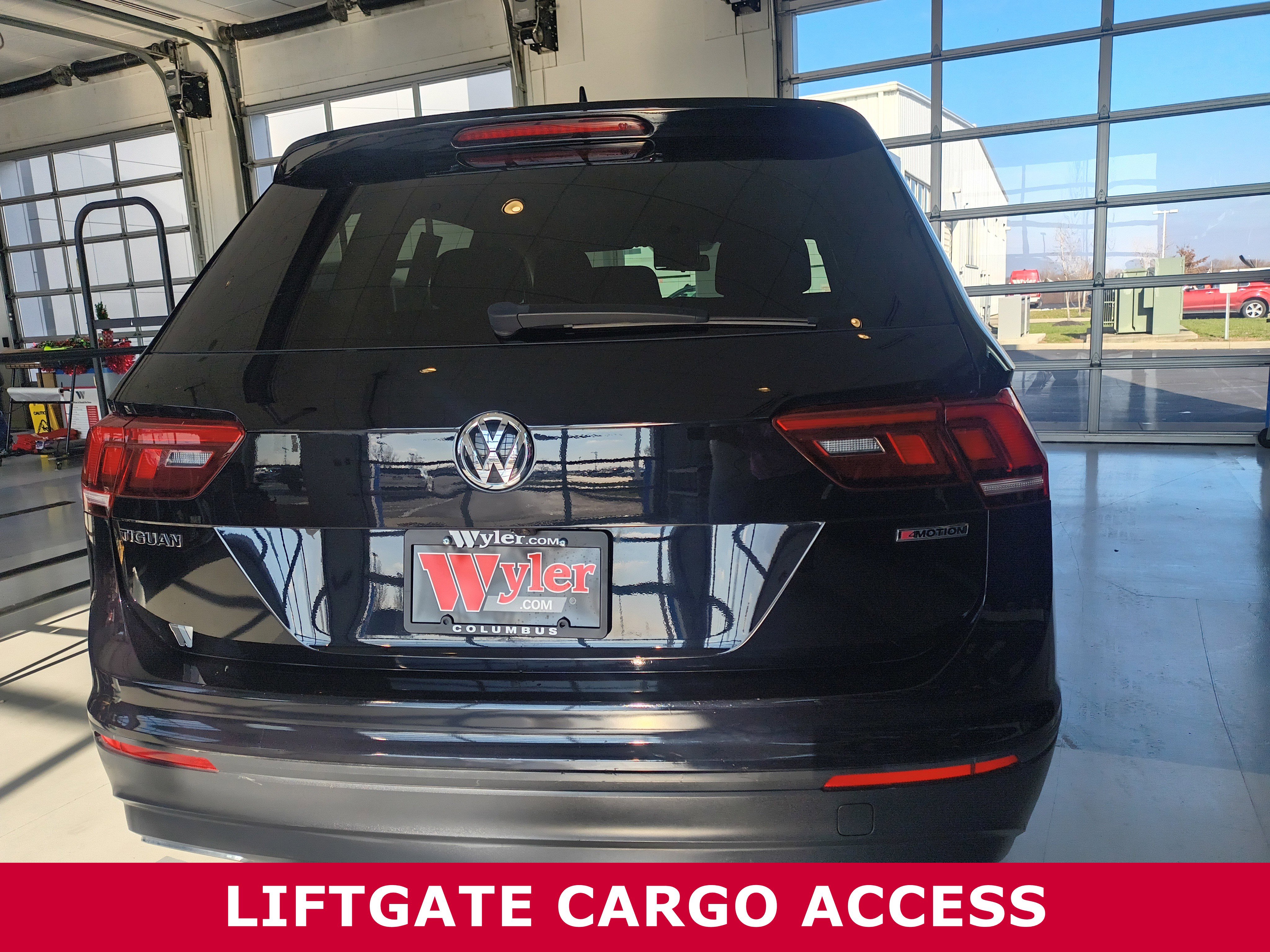 Used 2021 Volkswagen Tiguan S image 5
