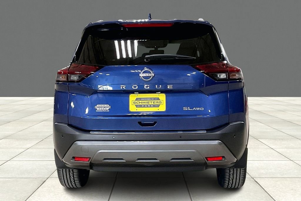 Used 2023 Nissan Rogue SL w/ SL Premium Package image 4