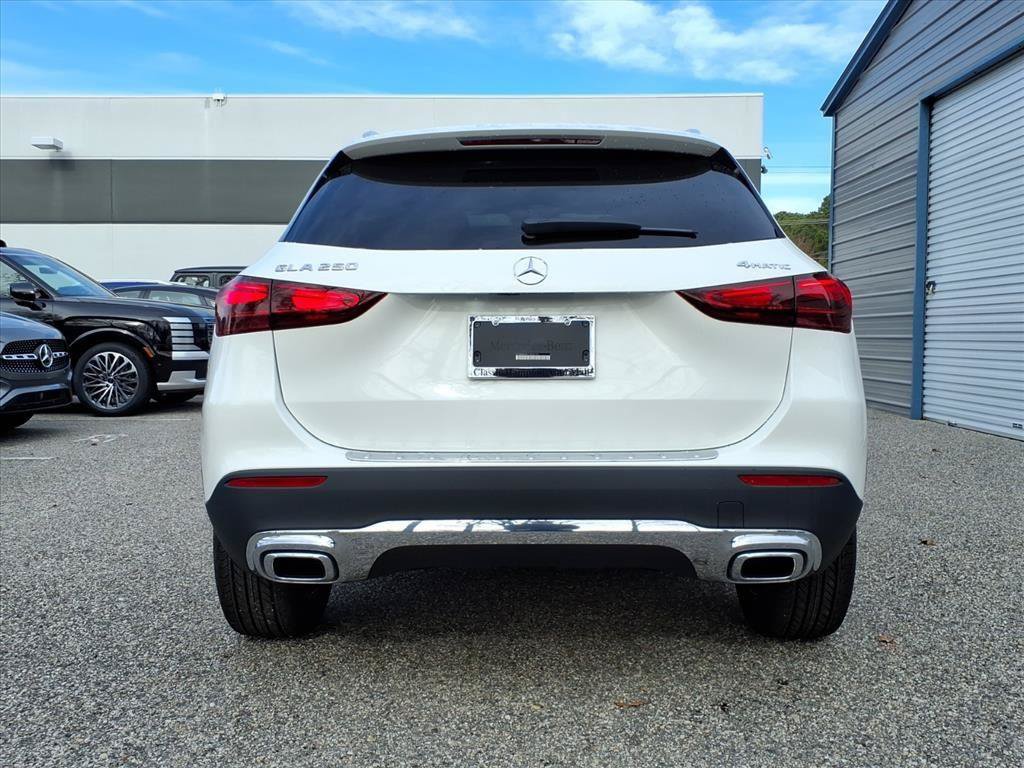 New 2026 Mercedes-Benz GLA 250 4MATIC image 5