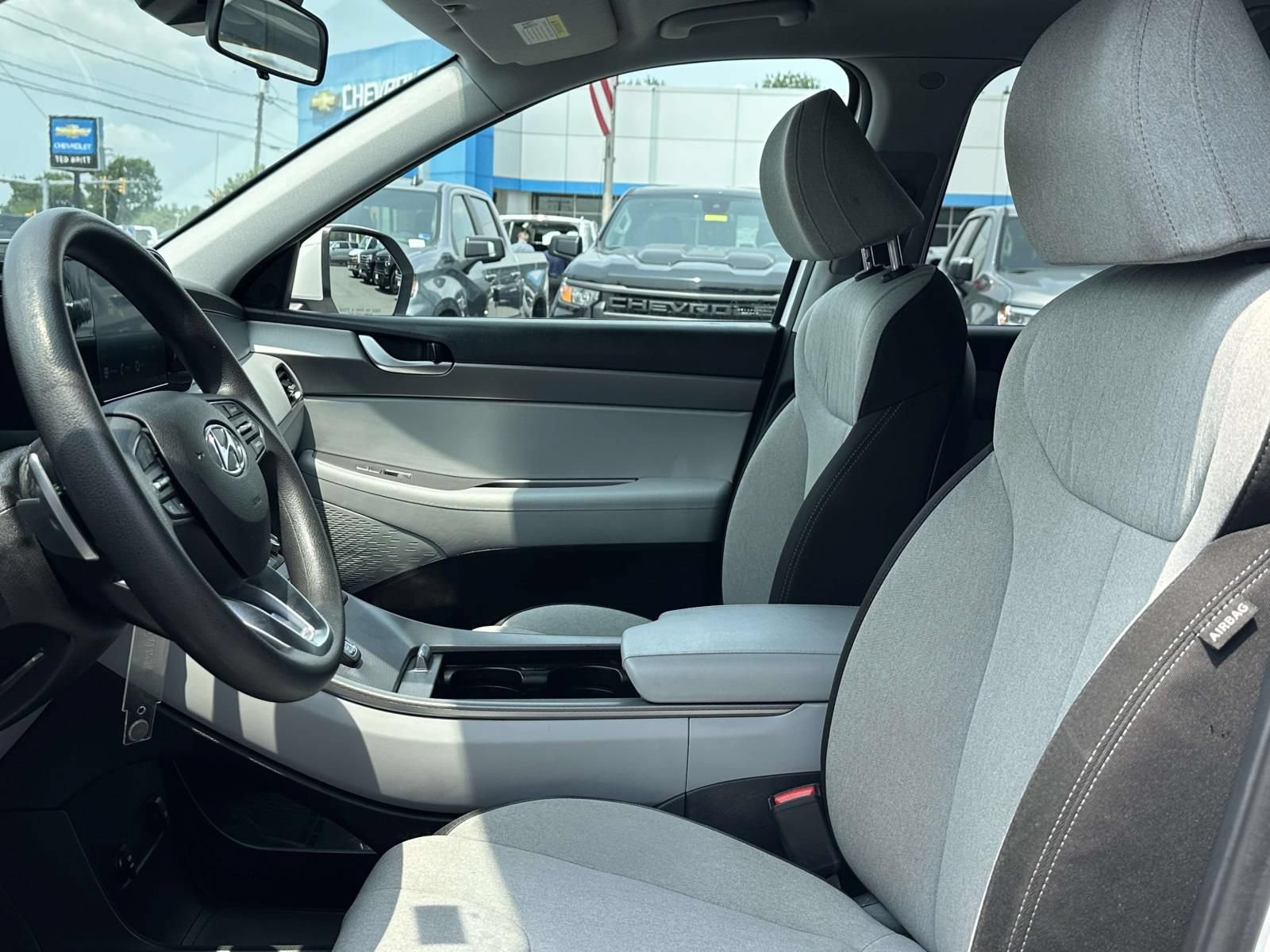 Used 2021 Hyundai Palisade SE FWD image 23