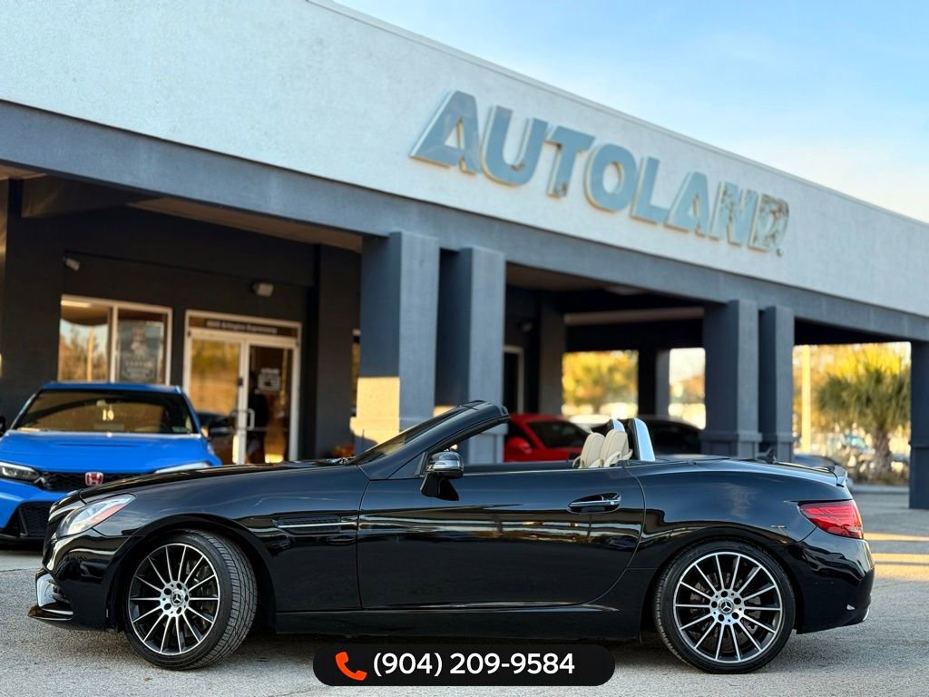 Used 2018 Mercedes-Benz SLC 300 image 4