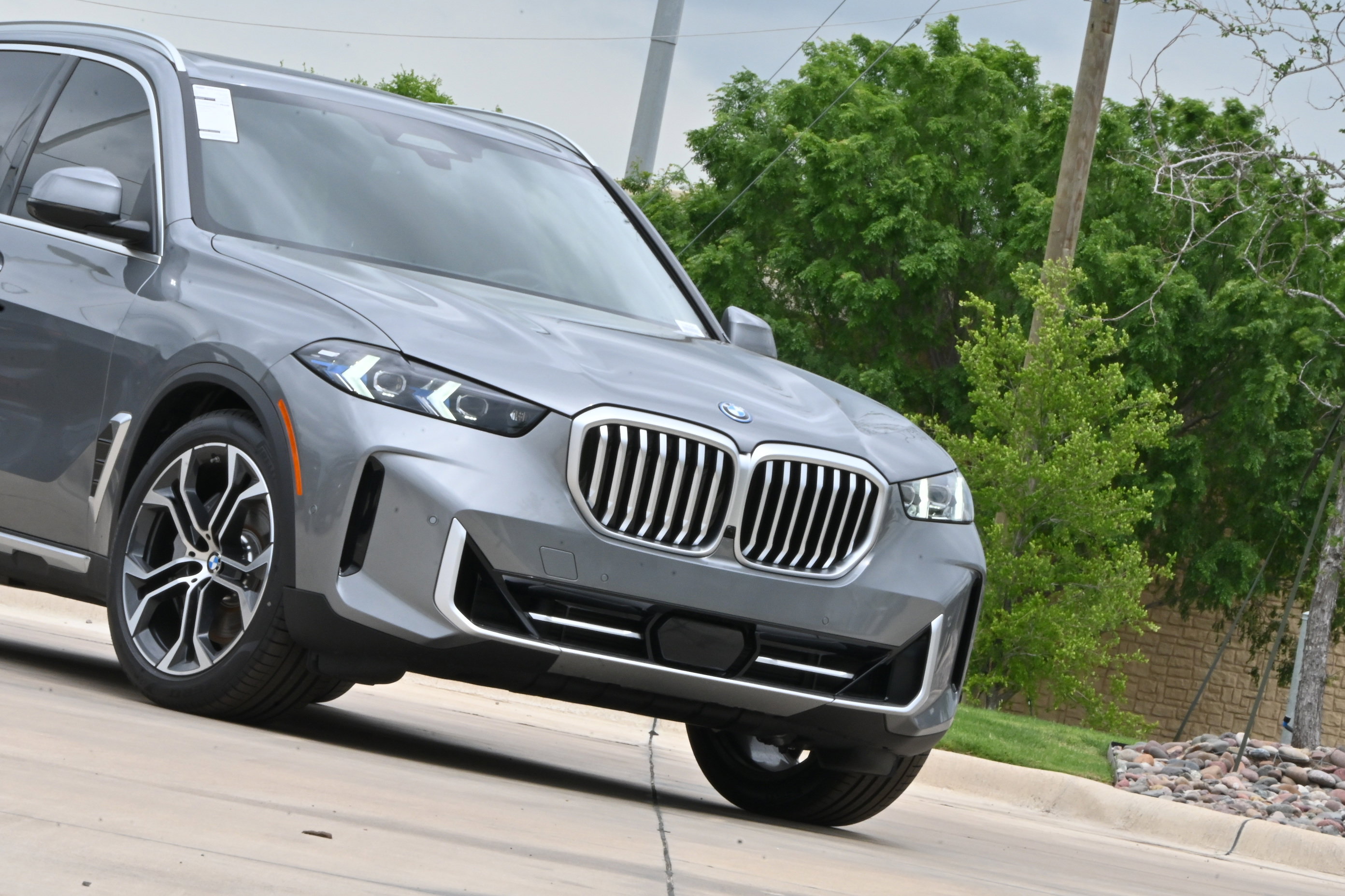 New 2026 BMW X5 xDrive50e w/ Executive Package AWD/4WD image 37