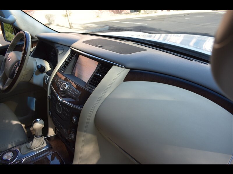 Used 2014 INFINITI QX80 2WD w/ Deluxe Touring Package image 40