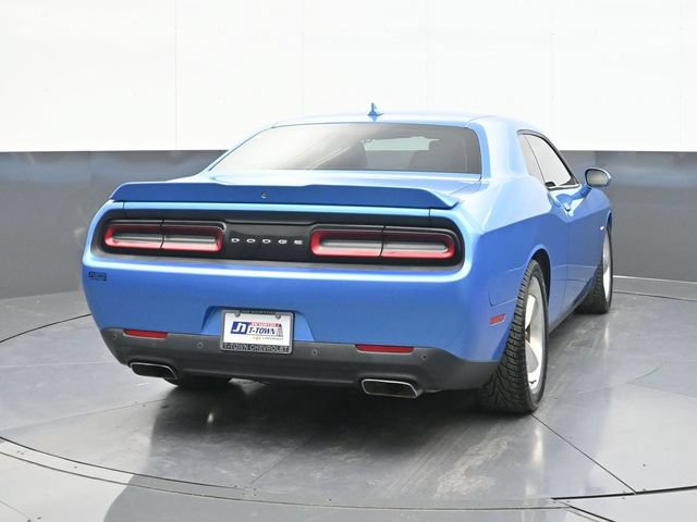Used 2015 Dodge Challenger R/T Plus RWD image 13
