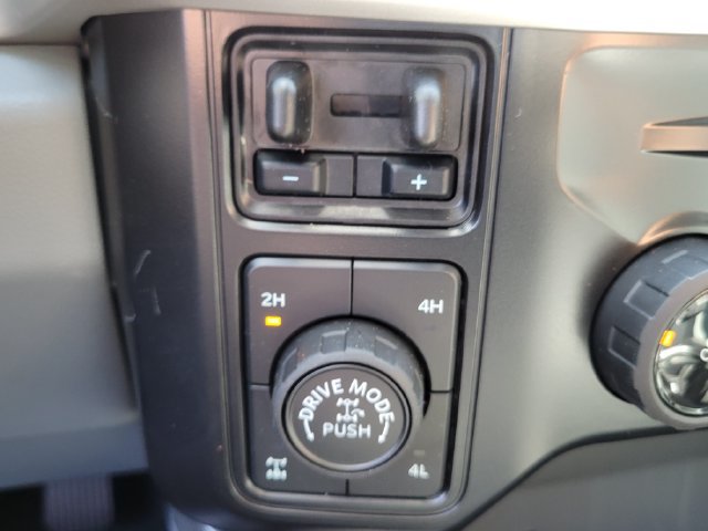 New 2027 Ford F250 XLT w/ XLT Premium Package AWD/4WD image 32