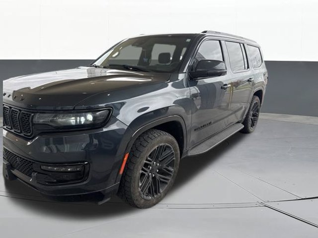 Used 2022 Jeep Wagoneer Series III AWD/4WD image 16