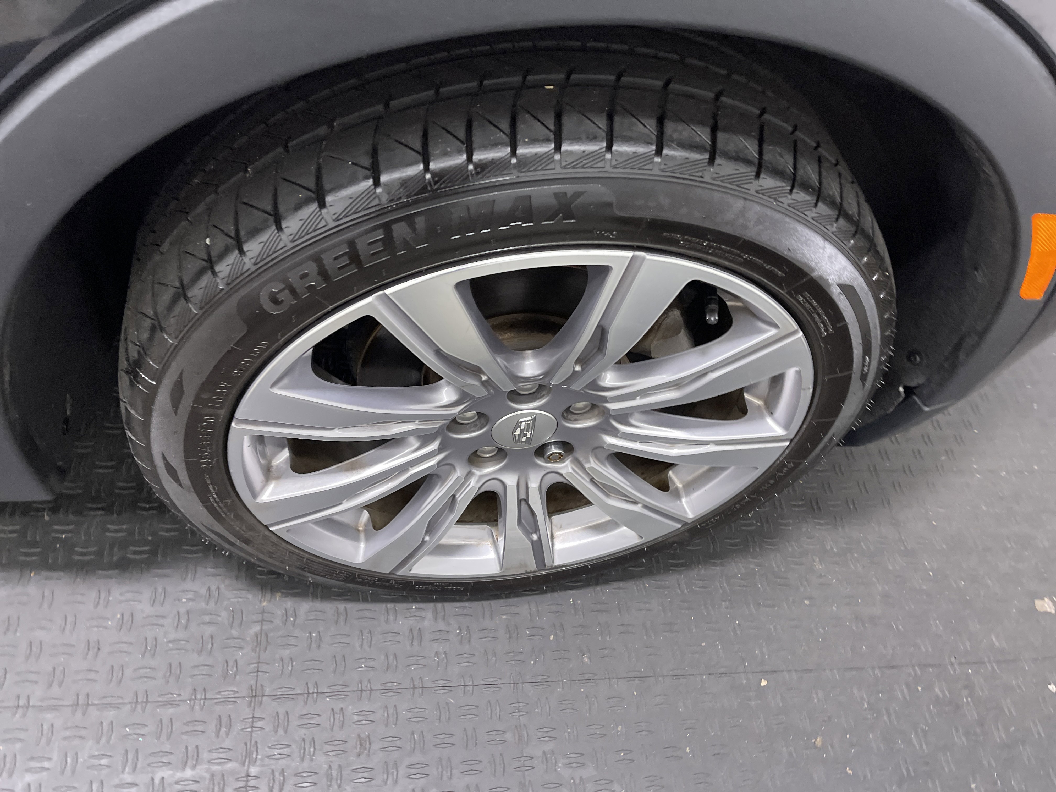 Used 2019 Cadillac XT4 Premium Luxury FWD image 28