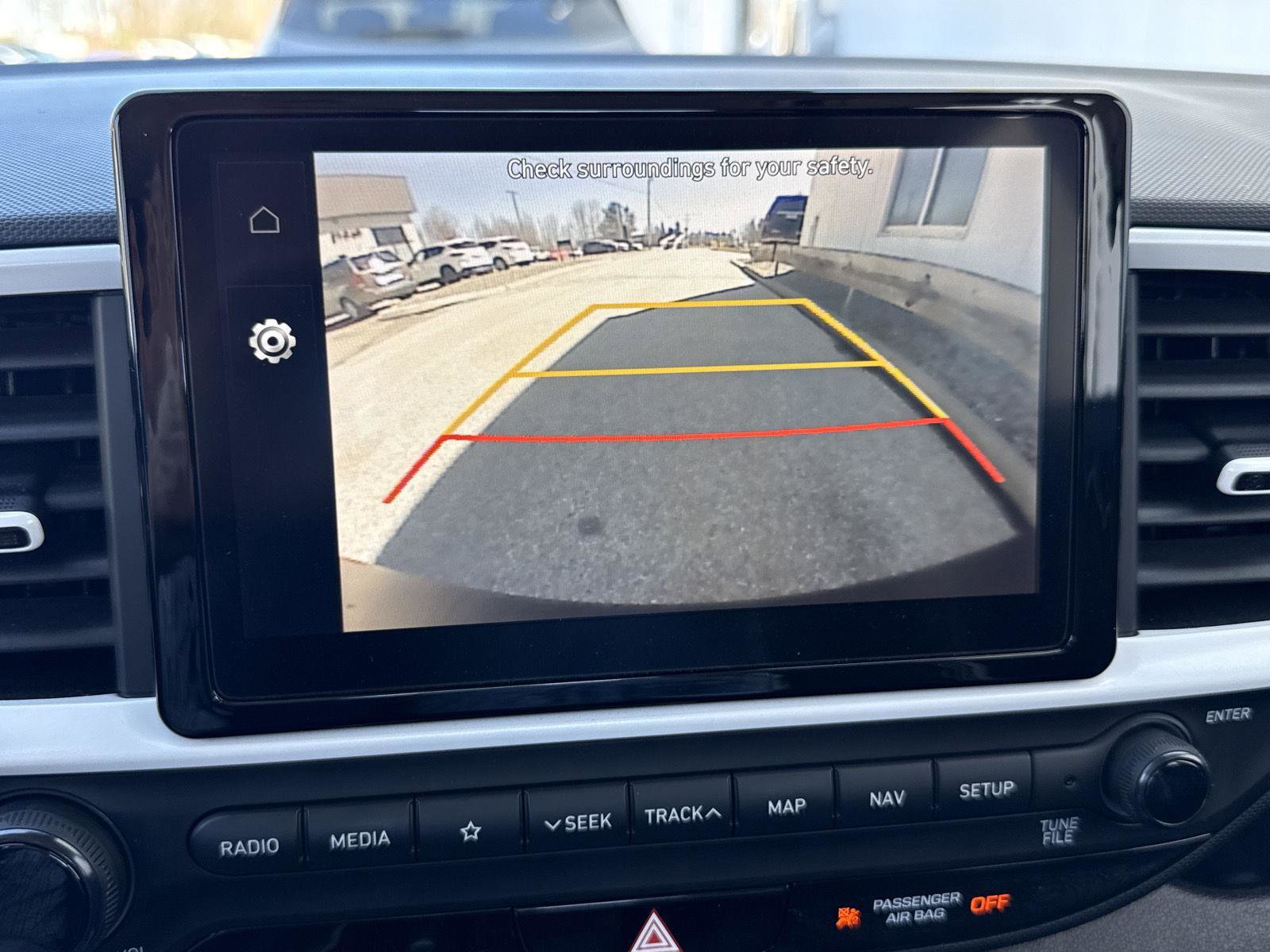 Used 2022 Hyundai Venue Limited w/ Cargo Package FWD image 24