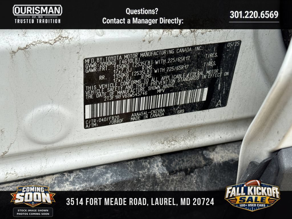 Used 2025 Toyota RAV4 LE AWD/4WD image 29