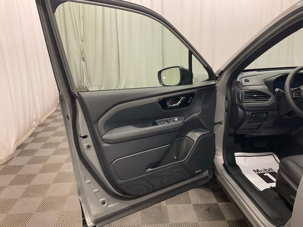 New 2025 Subaru Forester Touring image 10