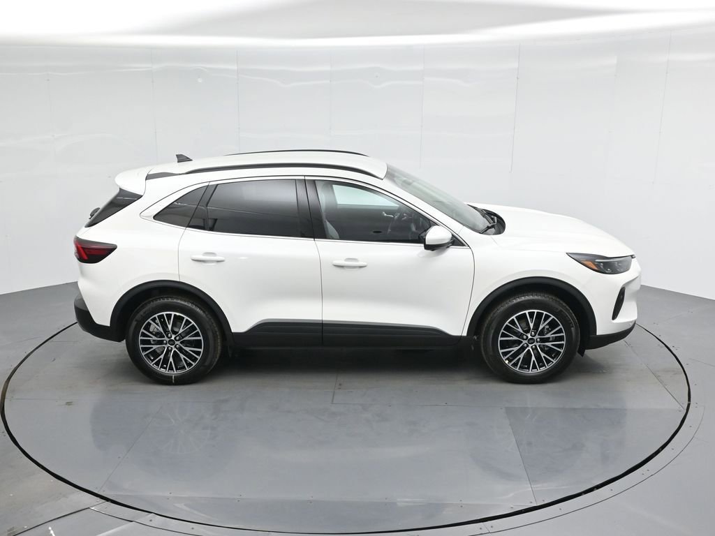New 2025 Ford Escape SE w/ PHEV Premium Package image 42