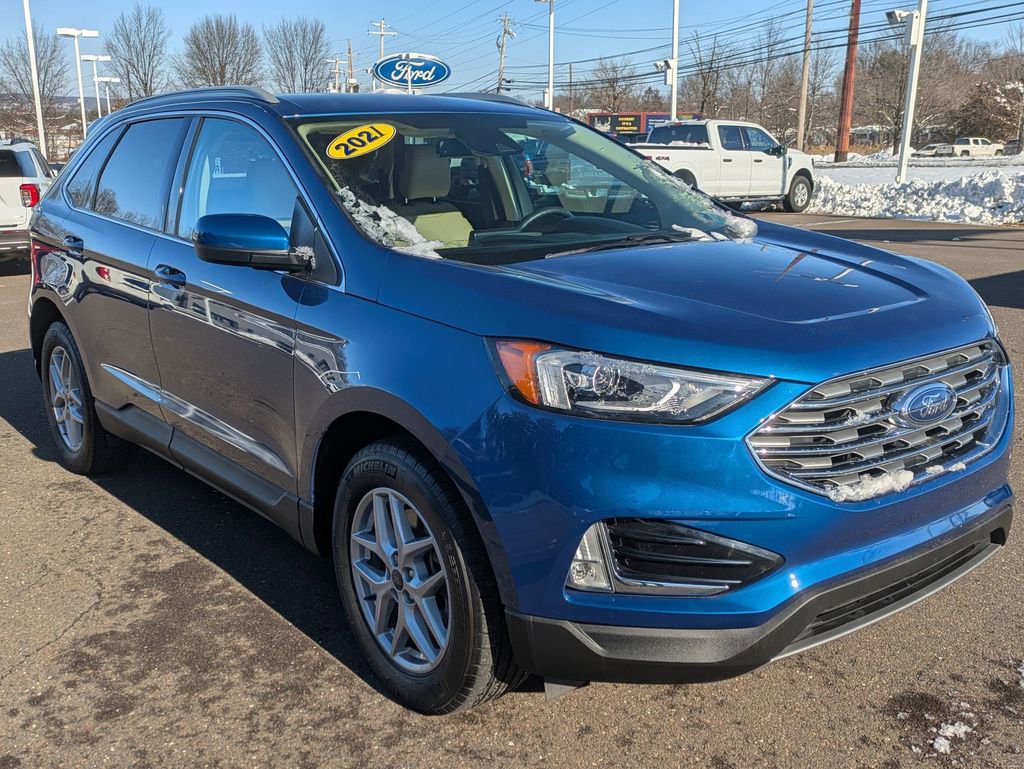 Used 2021 Ford Edge SEL w/ Convenience Package image 3