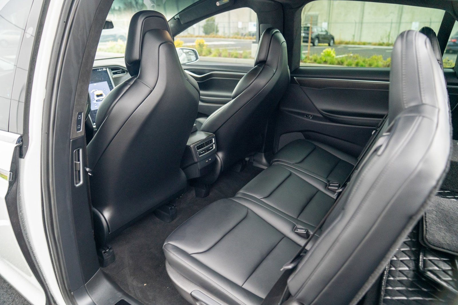 Used 2017 Tesla Model X 75D image 21