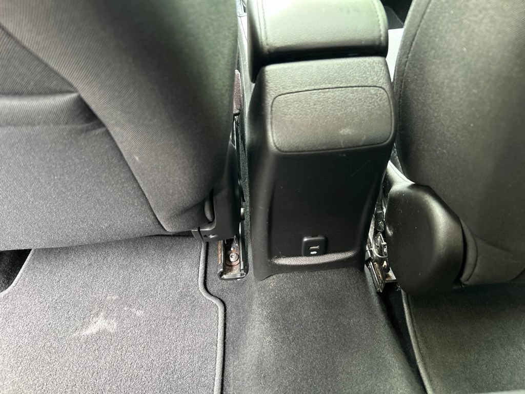 Used 2017 Chevrolet Cruze LT w/ Sun And Sound Package FWD image 29