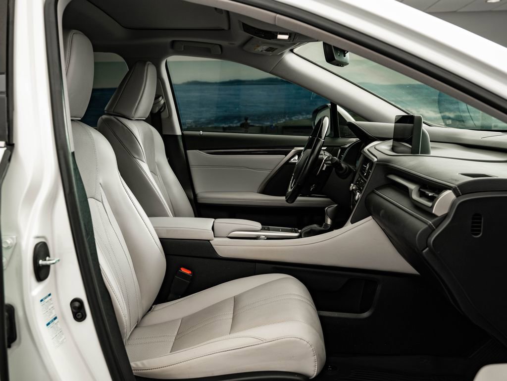 Used 2022 Lexus RX 450hL Luxury w/ Cold Area Package (CT) image 26
