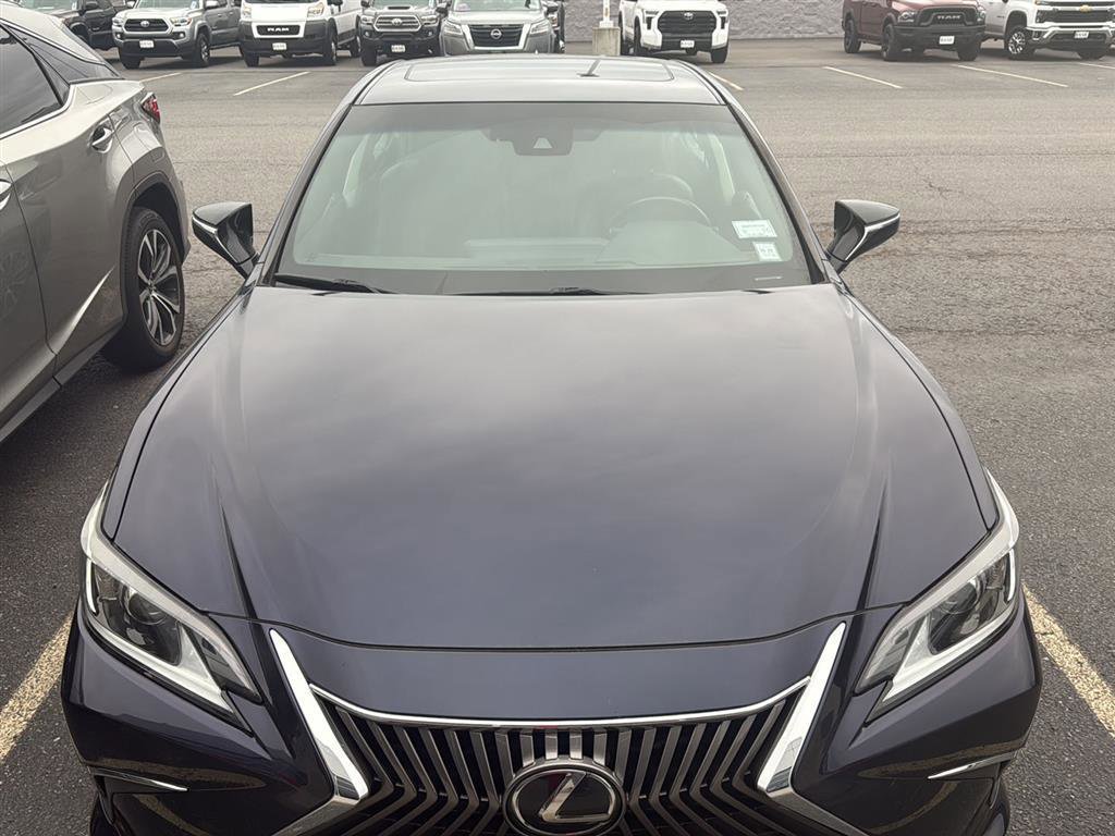 Used 2019 Lexus ES 350 image 3