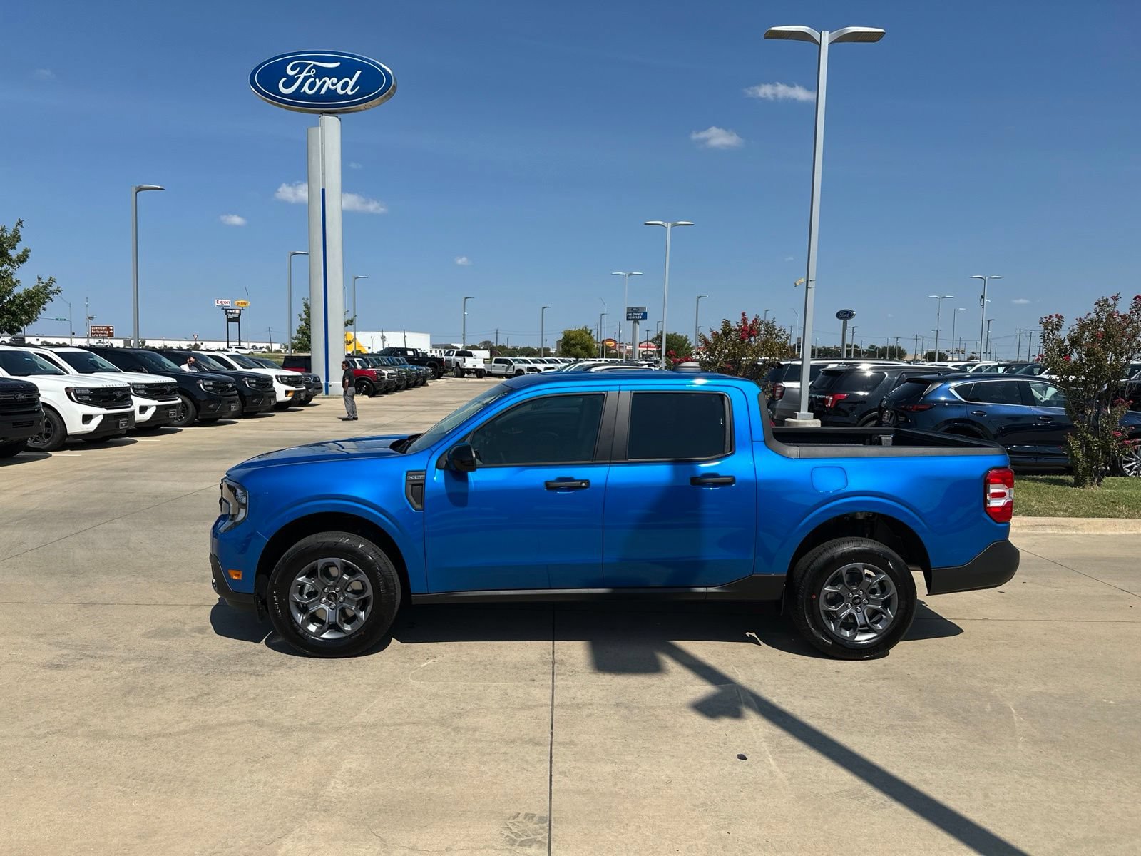 New 2026 Ford Maverick XLT w/ XLT Luxury Package FWD image 2