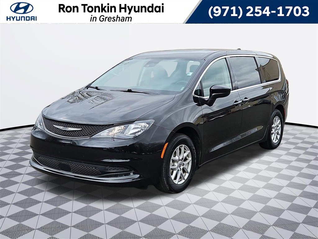 Used 2023 Chrysler Voyager LX