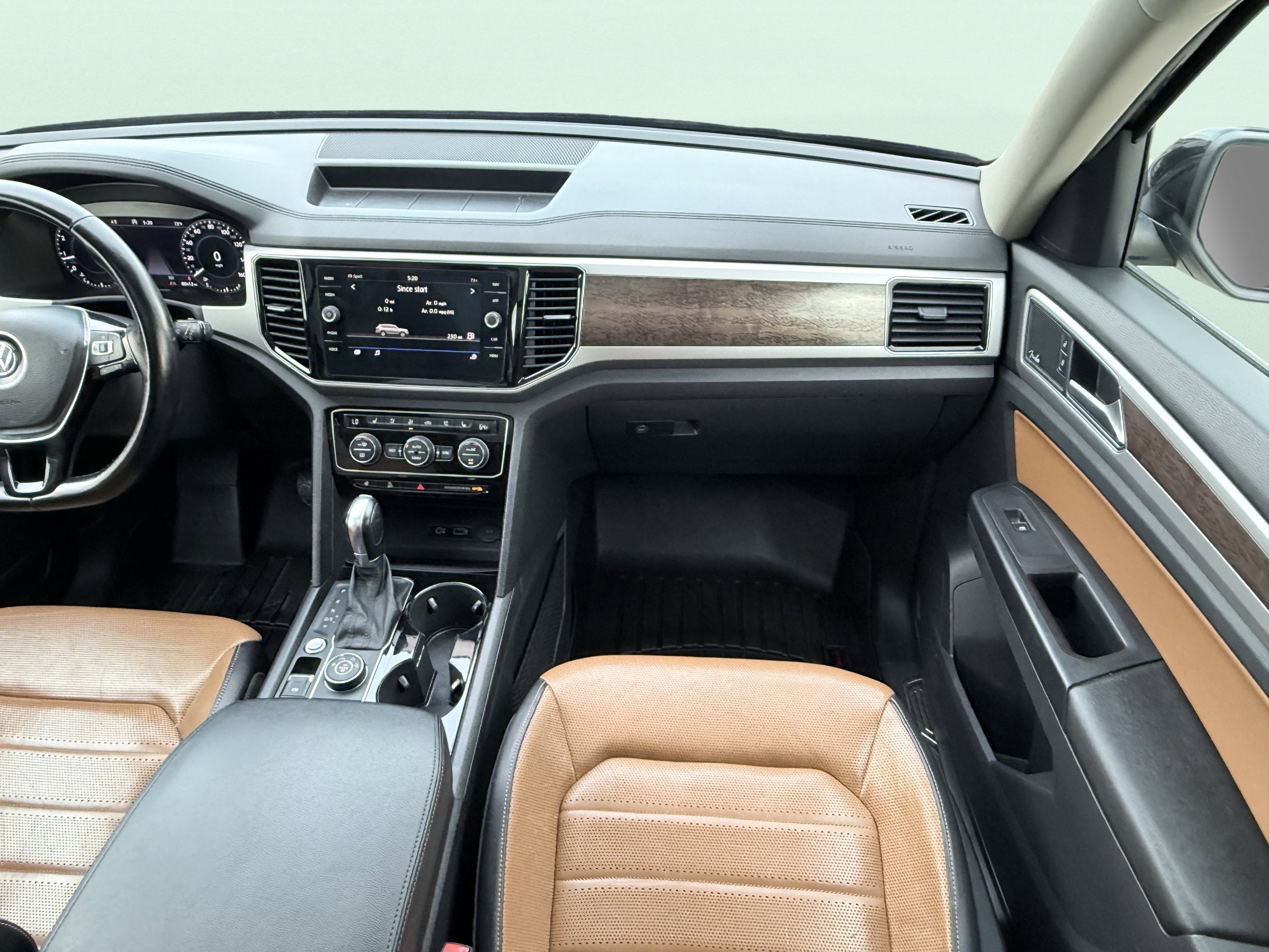 Used 2018 Volkswagen Atlas SEL Premium image 61