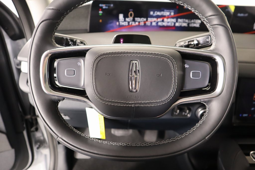 New 2025 Lincoln Navigator Reserve image 3