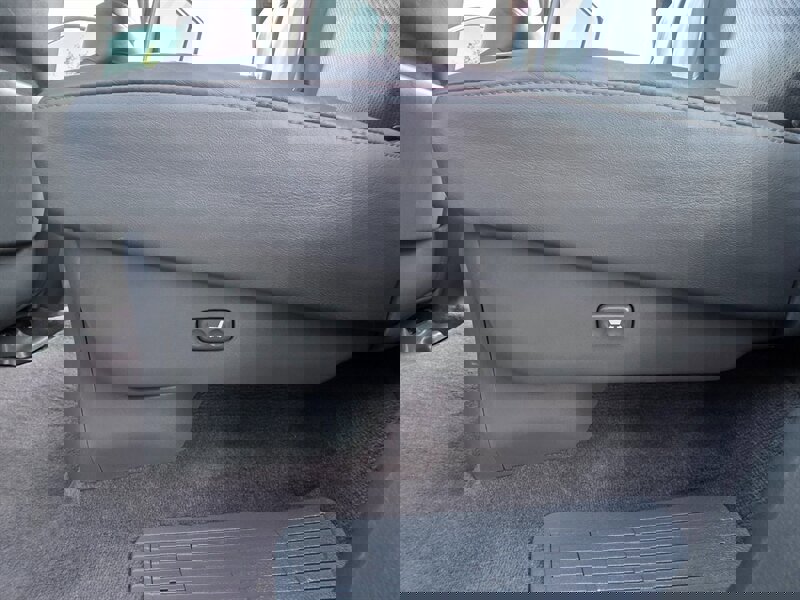 Used 2009 Lexus LX 570 4WD image 45