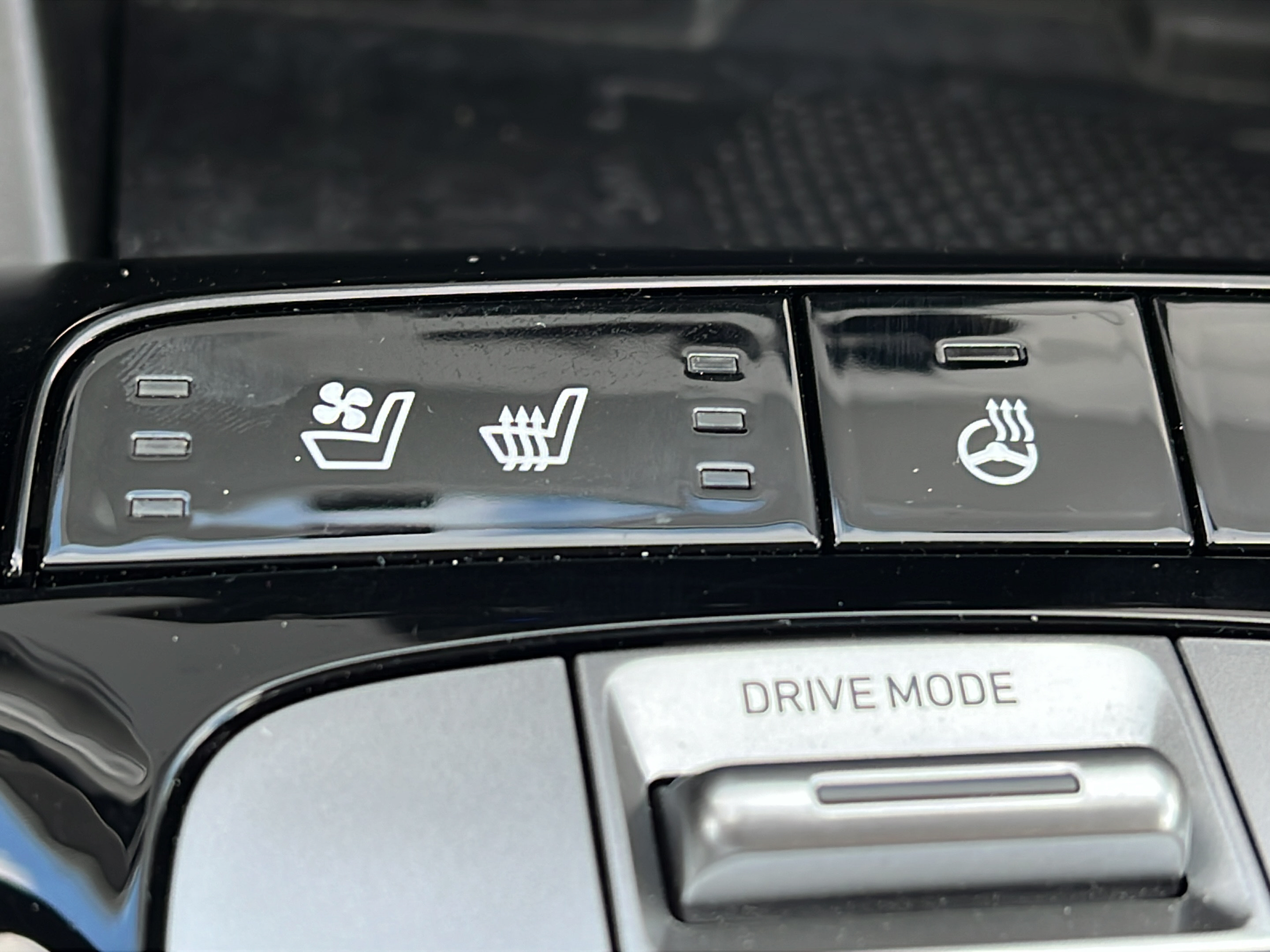 Certified 2024 Hyundai Tucson Limited FWD image 23
