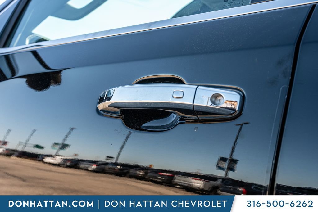 Used 2025 GMC Sierra 1500 SLT AWD/4WD image 30