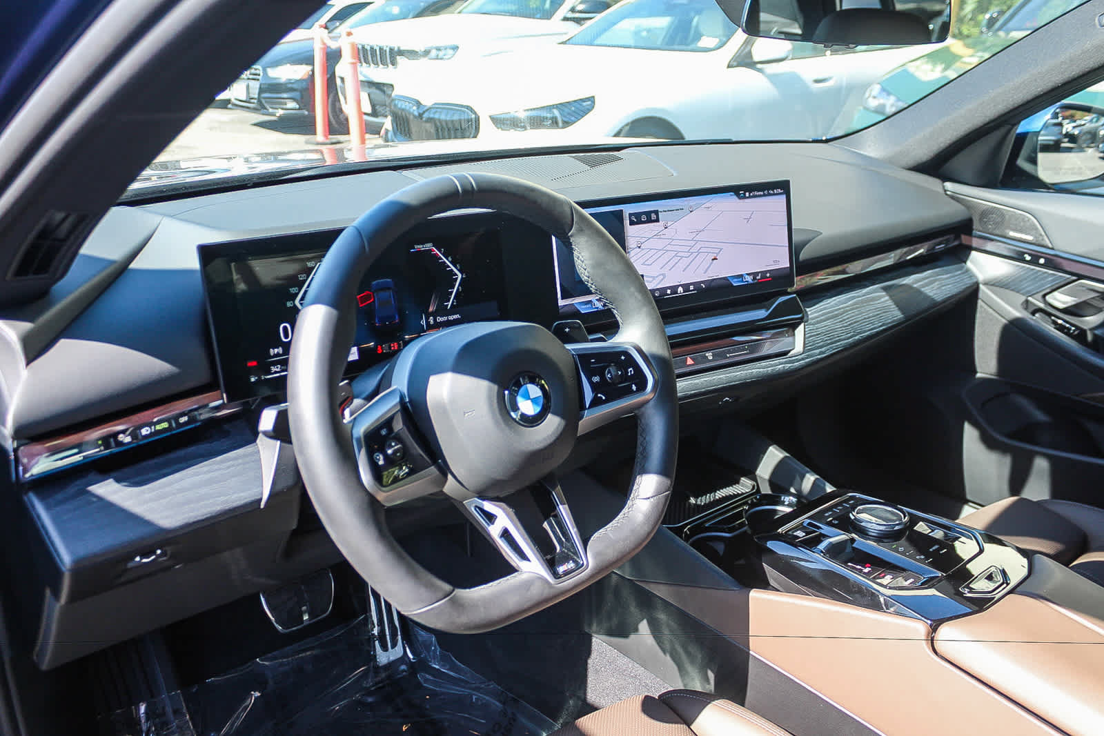 Used 2026 BMW 530i w/ M Sport Package RWD image 16