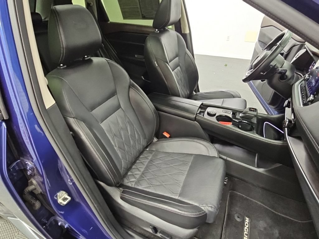 Used 2023 Nissan Rogue Platinum AWD/4WD image 39