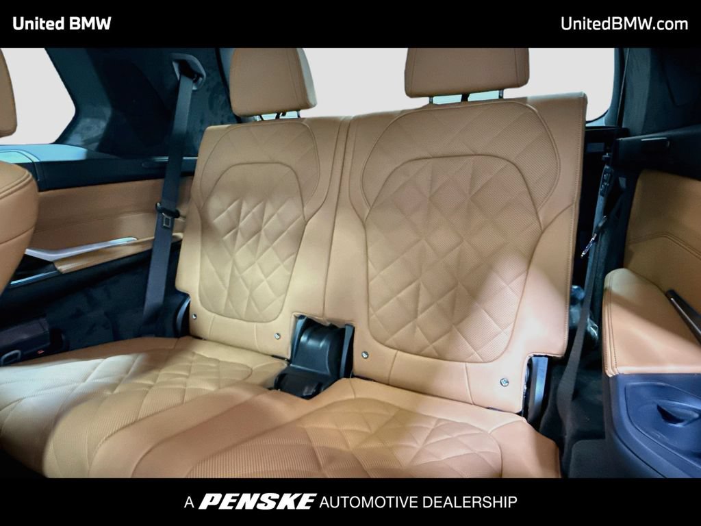 New 2027 BMW X7 xDrive40i w/ M Sport Package AWD/4WD image 21