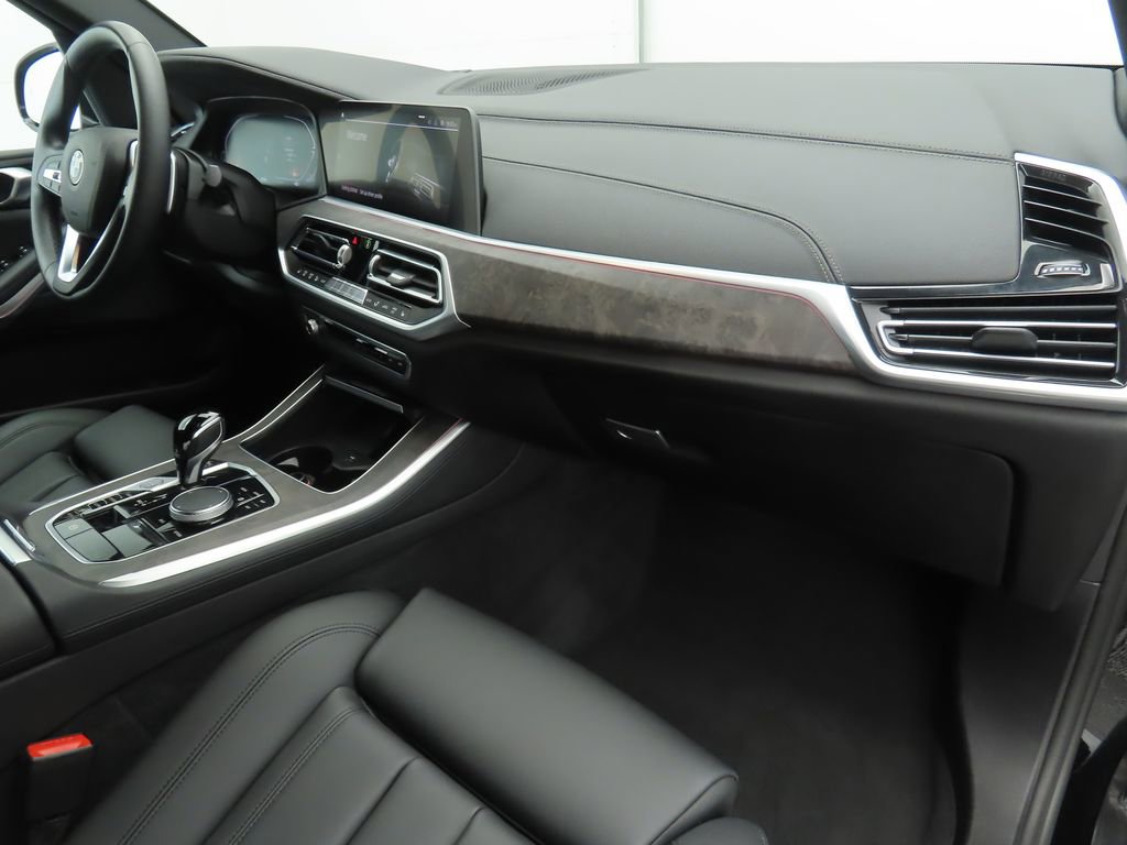 Certified 2022 BMW X5 xDrive40i w/ Premium Package image 17