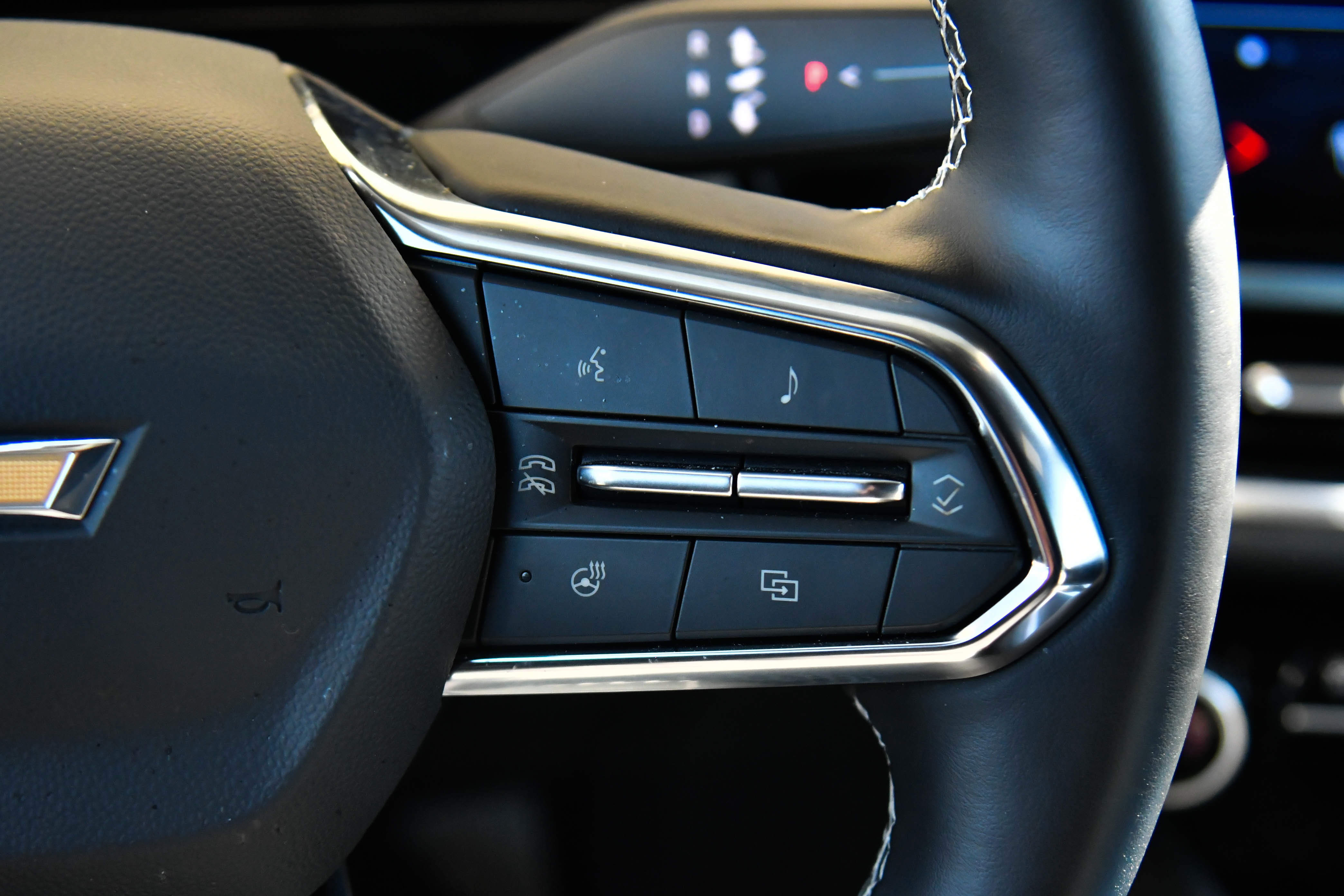 Used 2025 Chevrolet Equinox EV LT w/ Convenience Package image 40