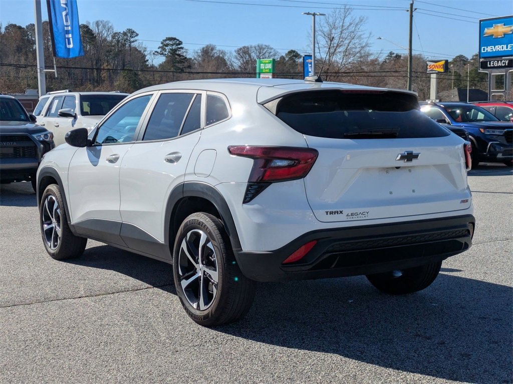 Used 2024 Chevrolet Trax RS image 6