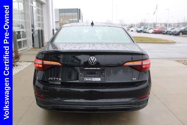 Used 2024 Volkswagen Jetta SE image 7