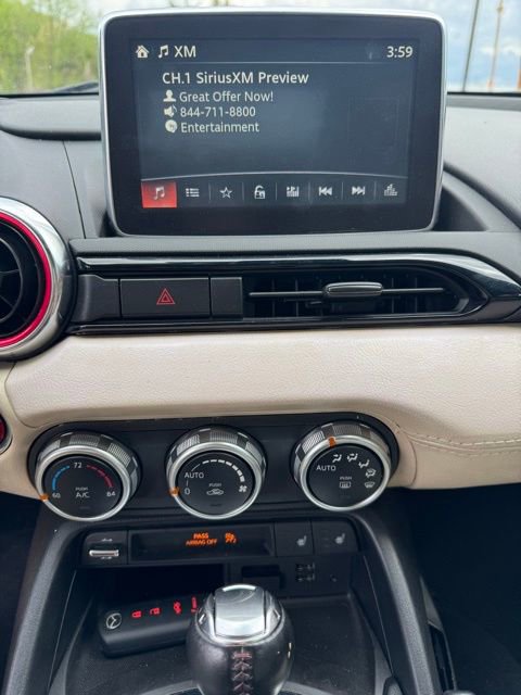 Used 2017 MAZDA MX-5 Miata RF Grand Touring image 5