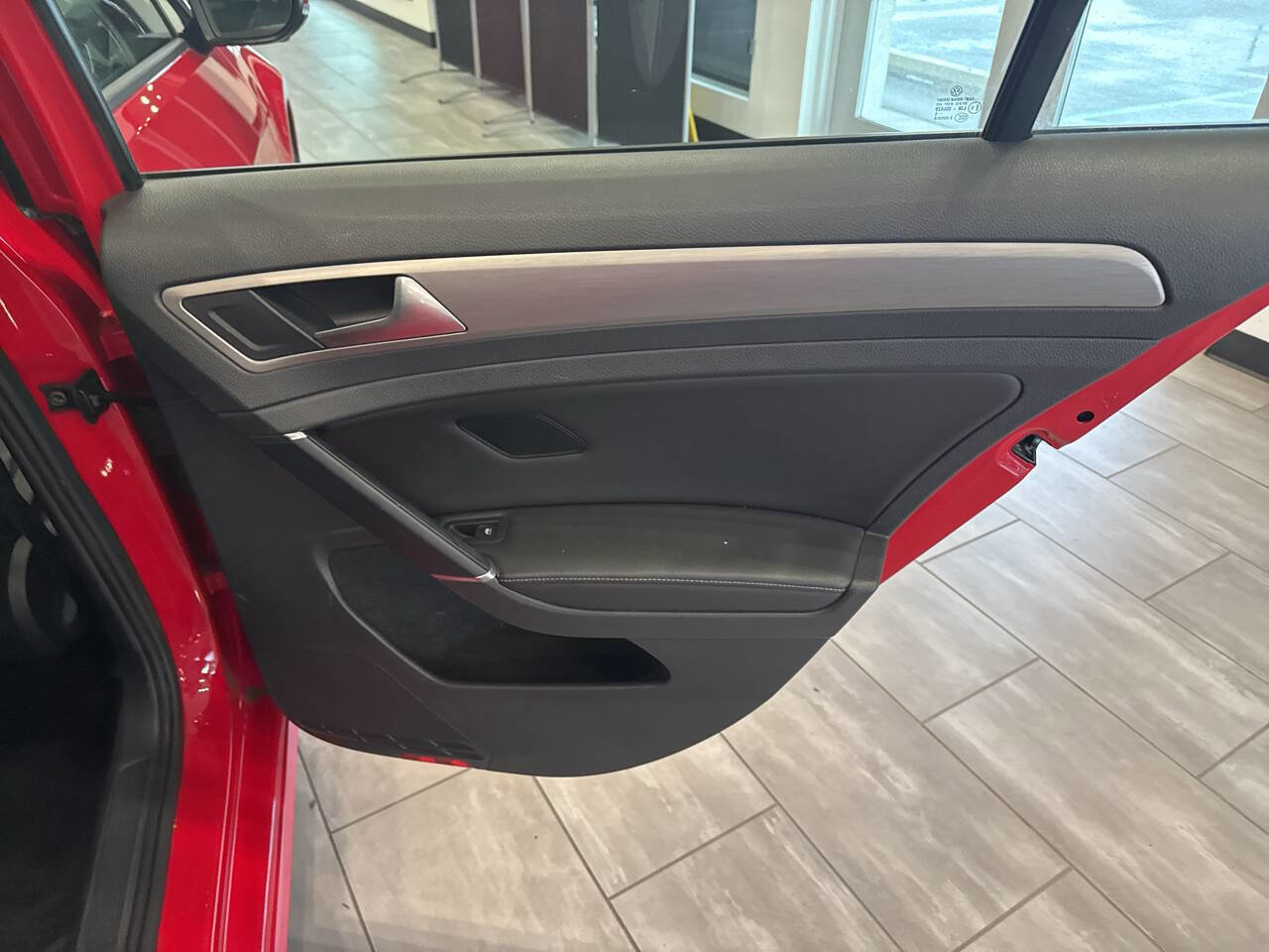 Used 2017 Volkswagen Golf Wolfsburg Edition FWD image 34