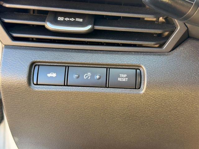 Used 2025 Nissan Altima 2.5 SV image 24