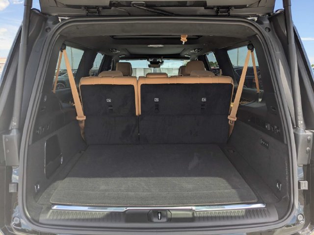 New 2026 Jeep Grand Wagoneer L Summit AWD/4WD image 13