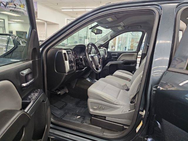 Used 2018 Chevrolet Silverado 1500 LT w/ All Star Edition AWD/4WD image 8