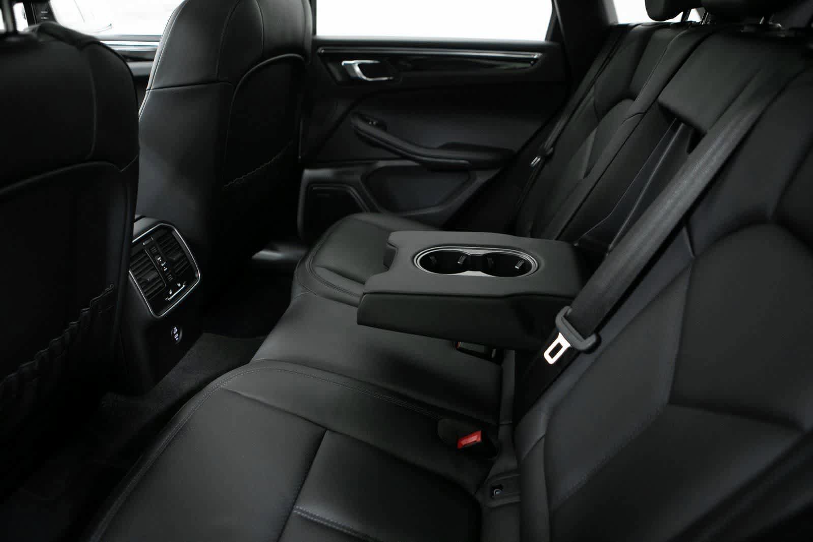 New 2026 Porsche Macan S AWD/4WD image 30