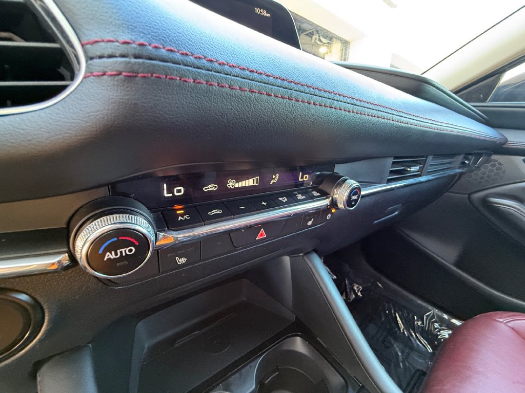 Used 2024 MAZDA MAZDA3 s AWD/4WD image 24