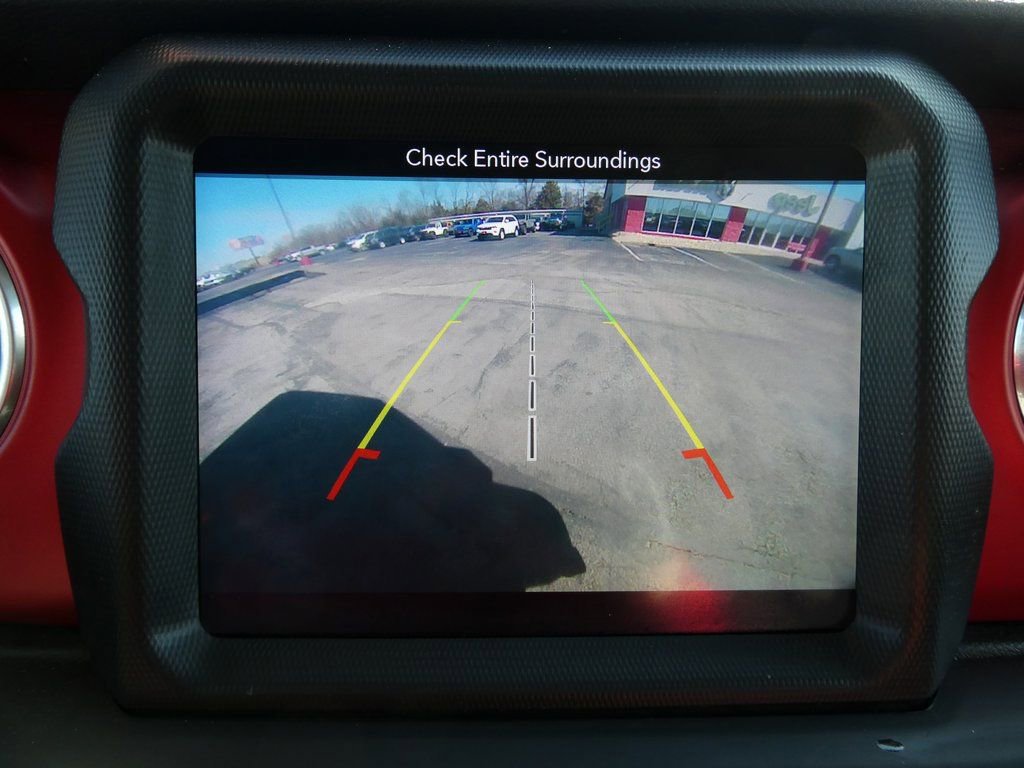 Used 2018 Jeep Wrangler Unlimited Rubicon image 32