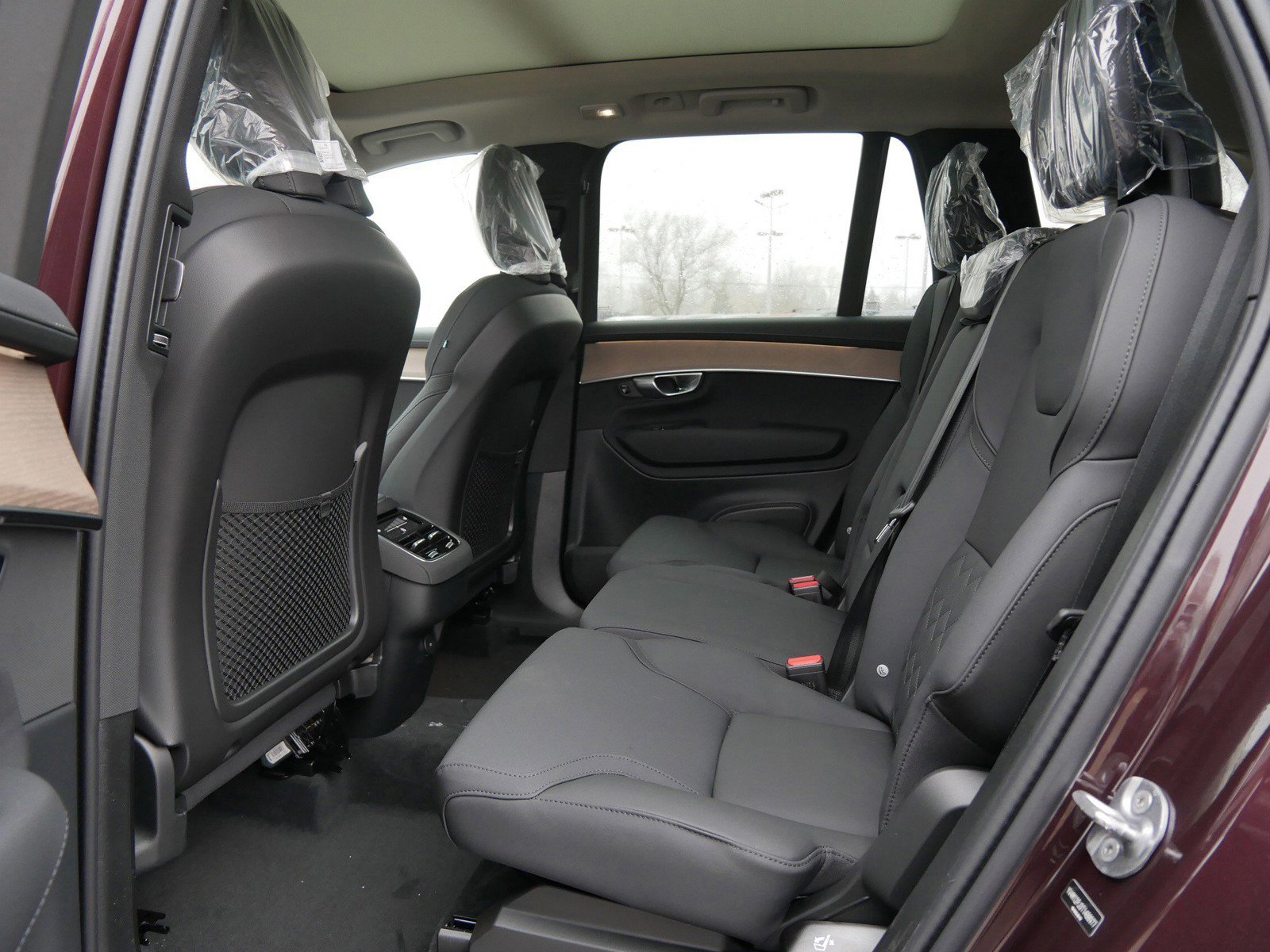 New 2026 Volvo XC90 B5 Core w/ Protection Package image 6