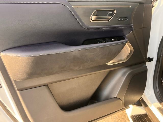 Certified 2026 INFINITI QX80 4WD w/ Sport Exterior Package image 11