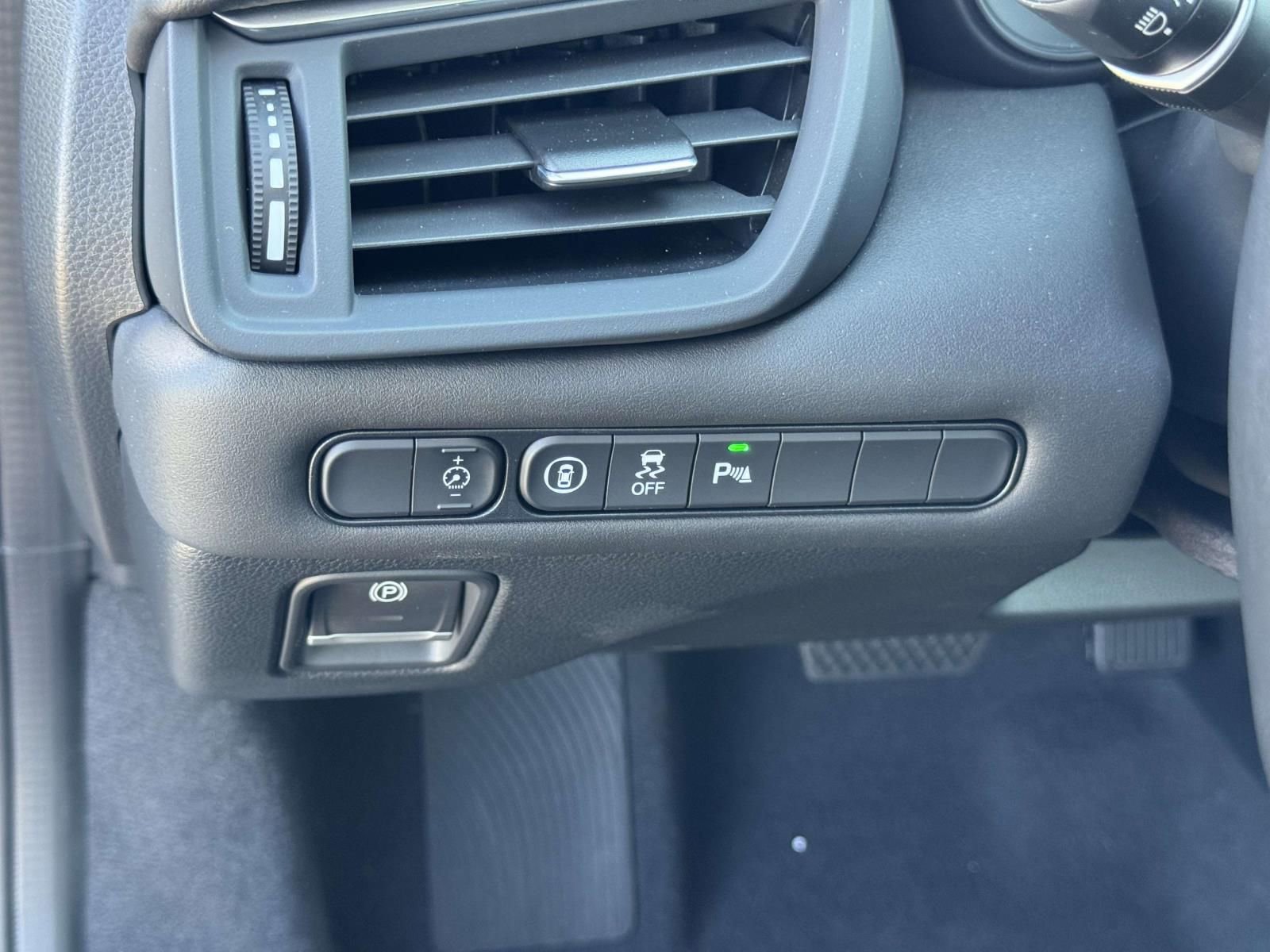 Certified 2025 Acura TLX w/ Technology Package image 22