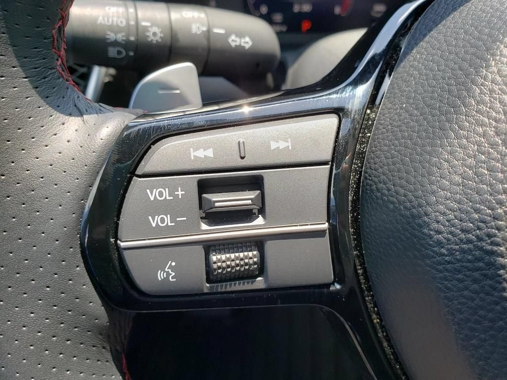Certified 2025 Acura ADX A-Spec AWD/4WD image 16