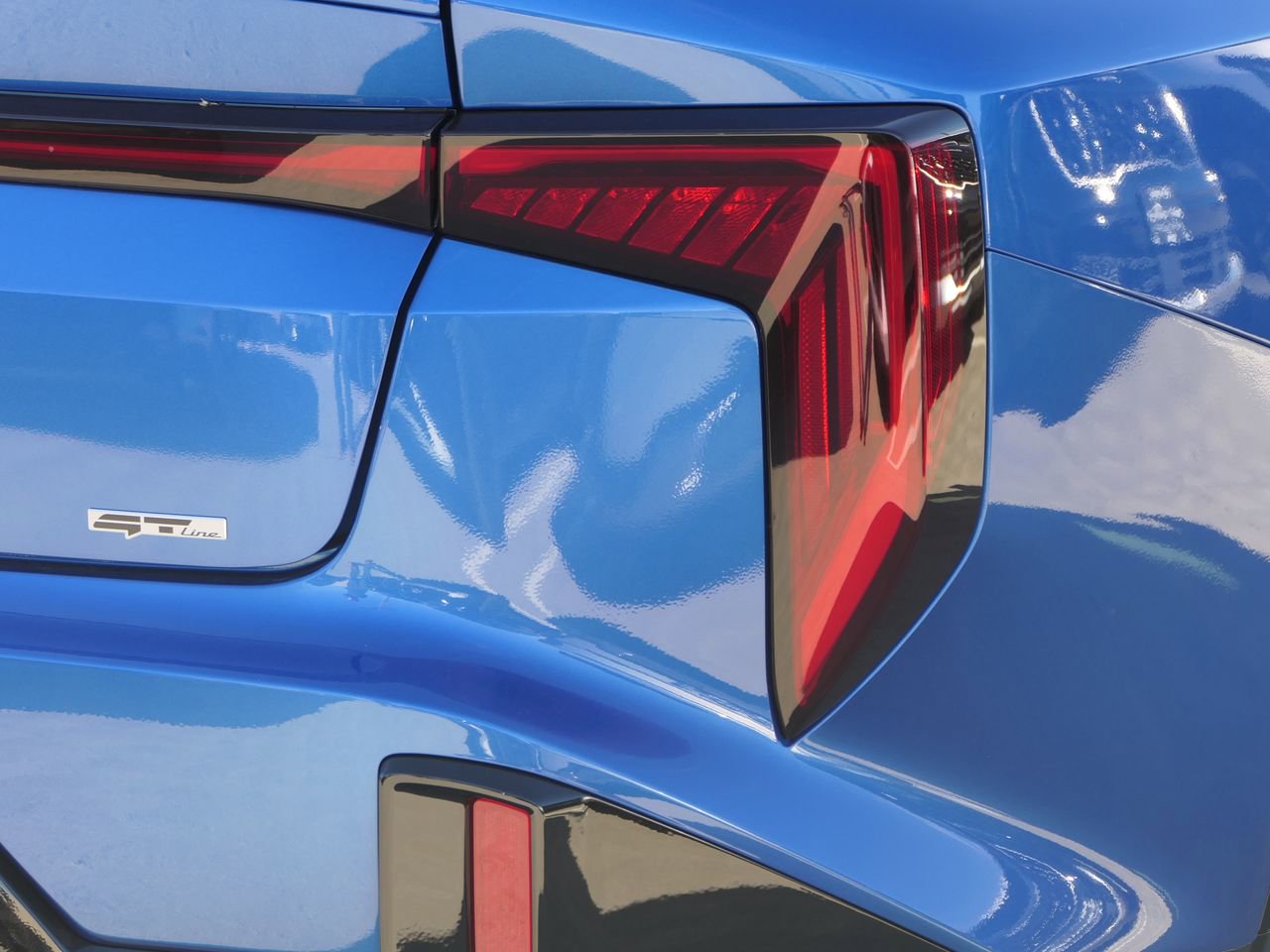 New 2025 Kia K4 GT-Line w/ GT-Line Sunroof Package image 3