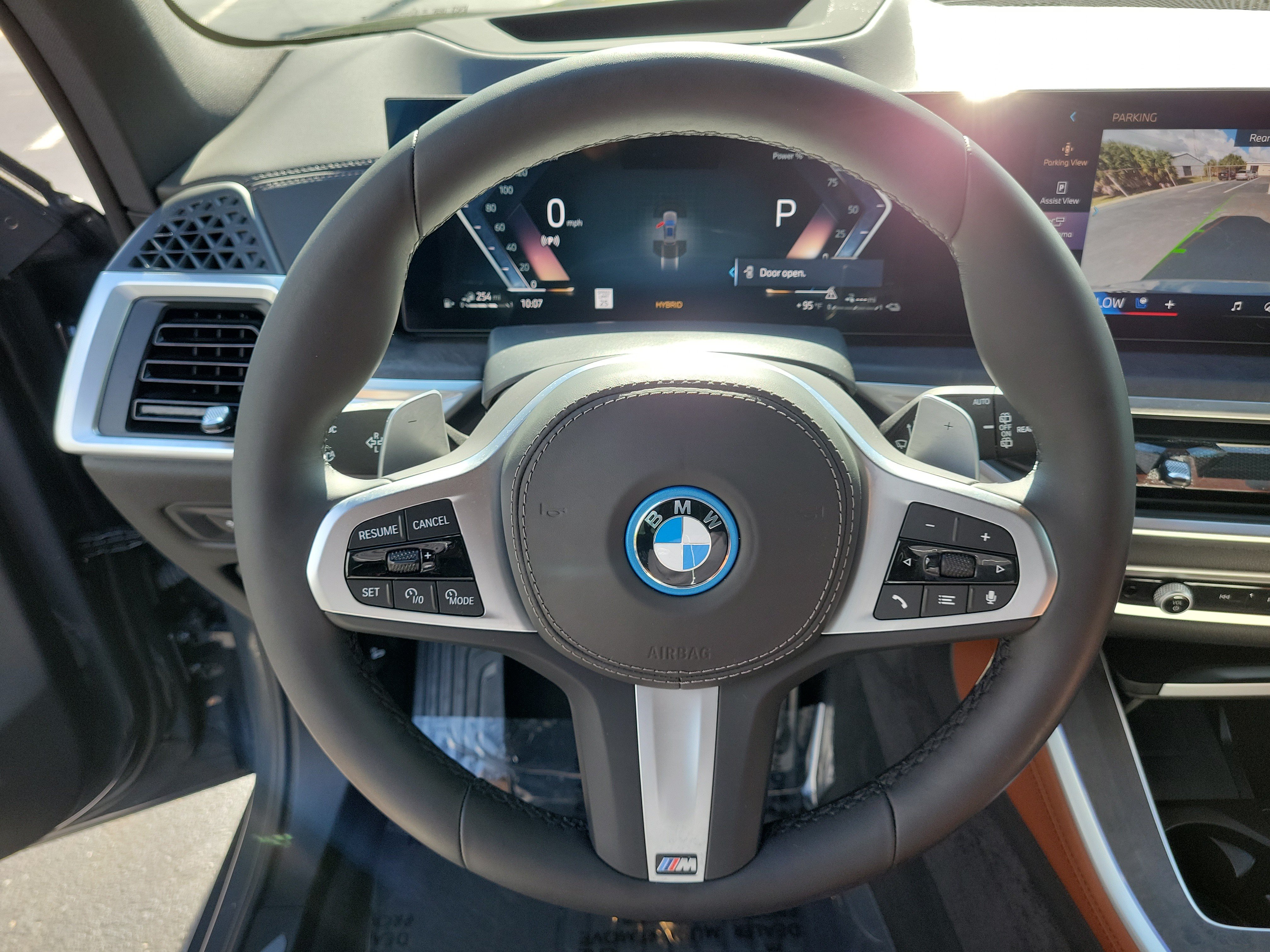Used 2026 BMW X5 xDrive50e w/ M Sport Package AWD/4WD image 28