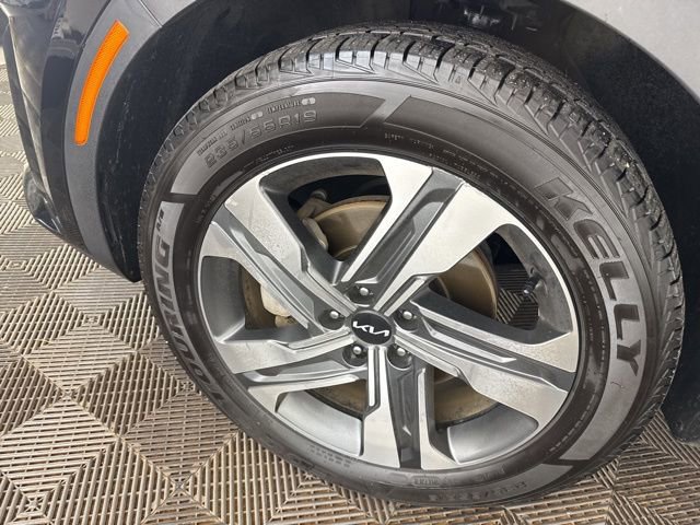 Certified 2023 Kia Sorento SX Prestige image 38